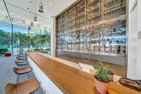 Copropriété à vendre à Miami Beach, Floride: 2 chambres, 148.83 m2 № 1389877 - photo 11