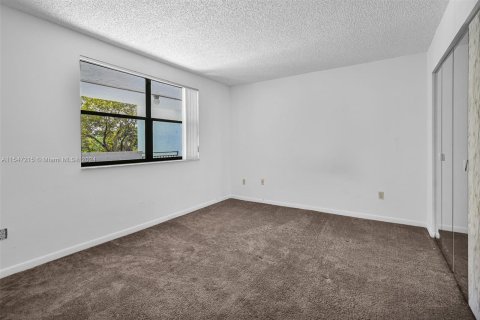 Condominio en venta en Weston, Florida, 2 dormitorios, 113.34 m2 № 1059761 - foto 24