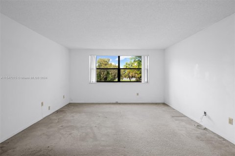 Condo in Weston, Florida, 2 bedrooms  № 1059761 - photo 23