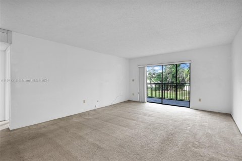 Copropriété à vendre à Weston, Floride: 2 chambres, 113.34 m2 № 1059761 - photo 8
