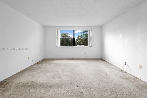 Copropriété à vendre à Weston, Floride: 2 chambres, 113.34 m2 № 1059761 - photo 16