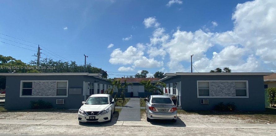 Immobilier commercial à Hollywood, Floride № 1067640