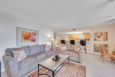 Copropriété à vendre à Delray Beach, Floride: 2 chambres, 109.16 m2 № 1059721 - photo 12