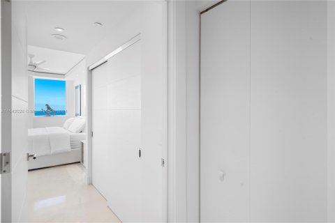 Copropriété à vendre à Miami Beach, Floride: 2 chambres, 138.42 m2 № 1039917 - photo 12