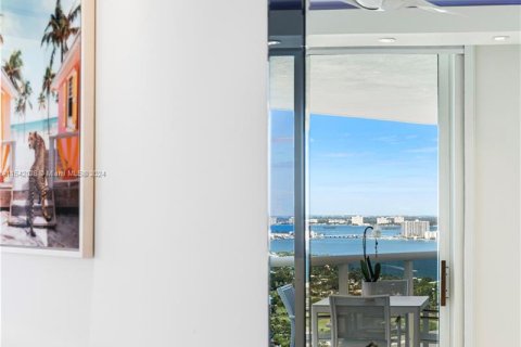 Copropriété à vendre à Miami Beach, Floride: 2 chambres, 138.42 m2 № 1039917 - photo 18