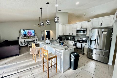 Villa ou maison à vendre à Brandon, Floride: 4 chambres, 168.25 m2 № 1048481 - photo 16