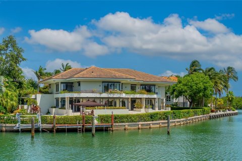 House in Key Biscayne, Florida 8 bedrooms, 850.89 sq.m. № 1292586 - photo 2