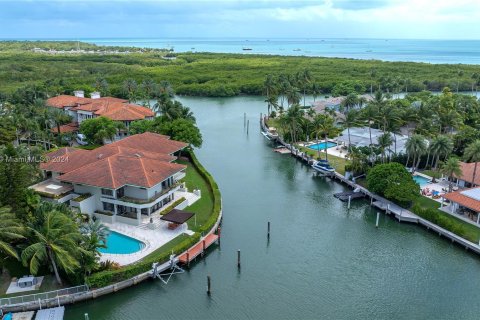 House in Key Biscayne, Florida 8 bedrooms, 850.89 sq.m. № 1292586 - photo 9