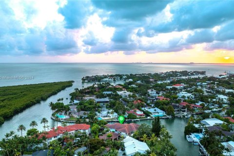 Villa ou maison à vendre à Key Biscayne, Floride: 8 chambres, 850.89 m2 № 1292586 - photo 1