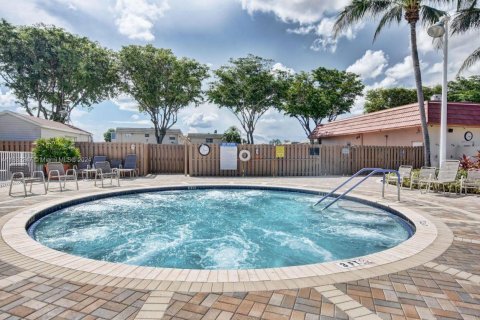 Condo in Delray Beach, Florida, 1 bedroom  № 1293742 - photo 15