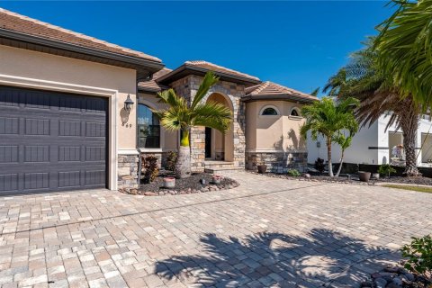 Villa ou maison à vendre à Punta Gorda, Floride: 3 chambres, 216.18 m2 № 1044305 - photo 6