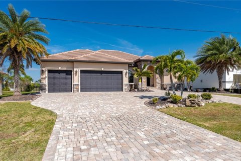 Casa en venta en Punta Gorda, Florida, 3 dormitorios, 216.18 m2 № 1044305 - foto 5