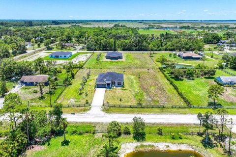 Villa ou maison à vendre à Loxahatchee Groves, Floride: 4 chambres, 194.72 m2 № 1217189 - photo 3