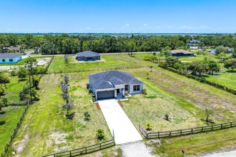 Villa ou maison à vendre à Loxahatchee Groves, Floride: 4 chambres, 194.72 m2 № 1217189 - photo 2