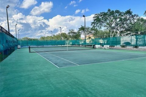 Condo in Tamarac, Florida, 2 bedrooms  № 1217187 - photo 8