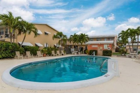 Condo in Fort Lauderdale, Florida, 1 bedroom  № 1217186 - photo 12