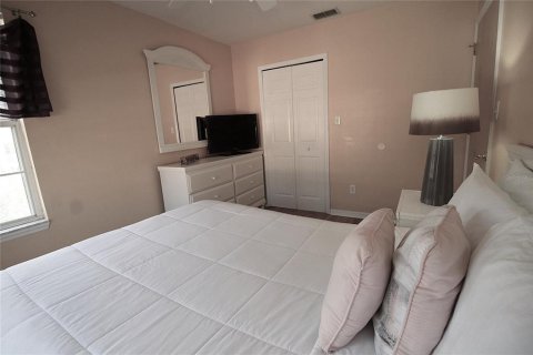 Condo in Kissimmee, Florida, 3 bedrooms  № 1340027 - photo 13