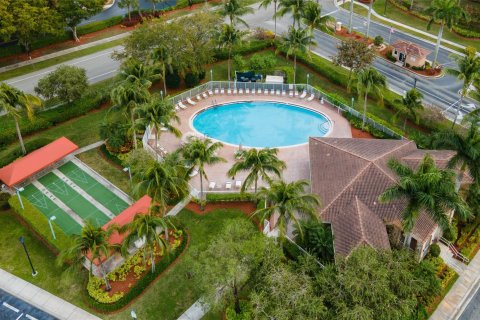 Copropriété à vendre à Tamarac, Floride: 2 chambres, 114.64 m2 № 1050036 - photo 19