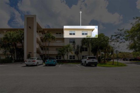 Copropriété à vendre à Coconut Creek, Floride: 2 chambres, 121.42 m2 № 1050035 - photo 21