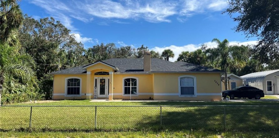 House in North Port, Florida 3 bedrooms, 117.99 sq.m. № 1406583