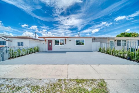 Villa ou maison à vendre à Hialeah, Floride: 2 chambres, 99.41 m2 № 1381563 - photo 26