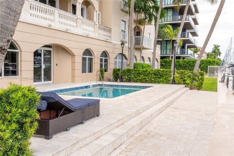 Condo in Fort Lauderdale, Florida, 3 bedrooms  № 1362385 - photo 29