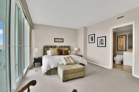 Condo in Aventura, Florida, 2 bedrooms  № 1381606 - photo 22