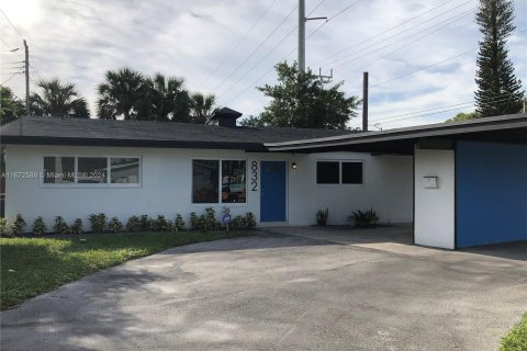 Villa ou maison à vendre à Wilton Manors, Floride: 4 chambres, 159.33 m2 № 1394749 - photo 1