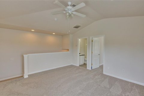 House in Land O' Lakes, Florida 4 bedrooms, 242.01 sq.m. № 1380764 - photo 25