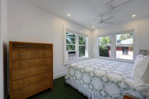 Casa en venta en West Palm Beach, Florida, 5 dormitorios, 401.43 m2 № 1075923 - foto 8