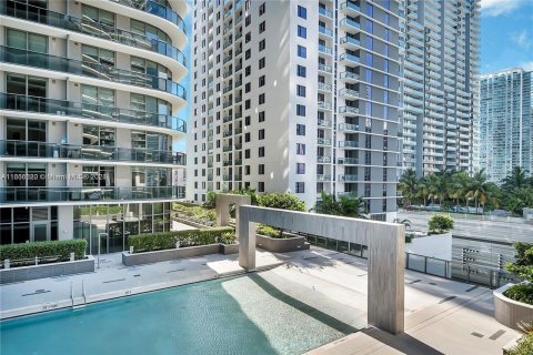 Condo in Miami, Florida, 2 bedrooms  № 1384098 - photo 18