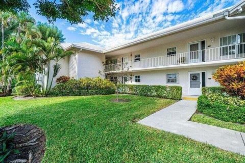 Condo in Riviera Beach, Florida, 2 bedrooms  № 1077044 - photo 2