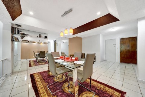 Copropriété à vendre à Lauderhill, Floride: 2 chambres, 117.06 m2 № 1044184 - photo 27