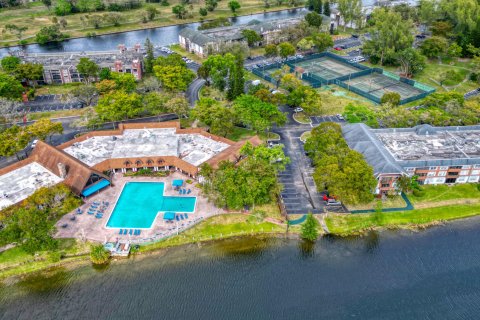 Copropriété à vendre à Lauderhill, Floride: 2 chambres, 117.06 m2 № 1044184 - photo 6