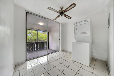 Condo in Lauderhill, Florida, 2 bedrooms  № 1044184 - photo 19