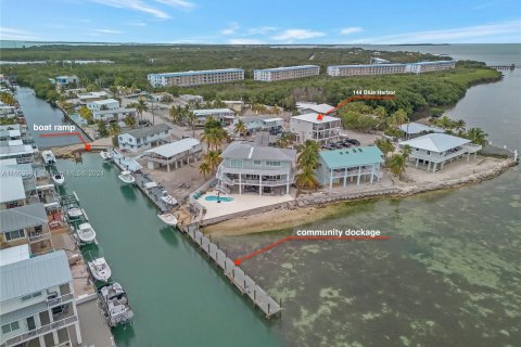 Casa en venta en Tavernier, Florida, 4 dormitorios, 246.38 m2 № 1223718 - foto 22