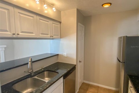 Condominio en alquiler en Tampa, Florida, 1 dormitorio, 58.62 m2 № 1341076 - foto 4