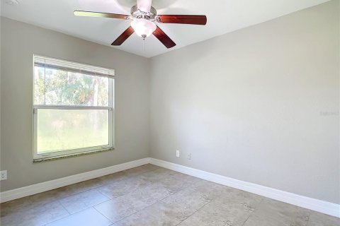 House in North Port, Florida 3 bedrooms, 132.48 sq.m. № 1337466 - photo 22