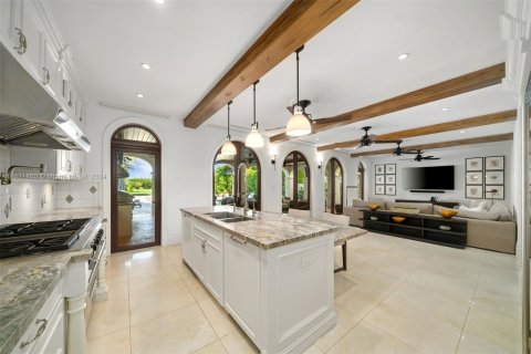 Casa en venta en Miami Beach, Florida, 8 dormitorios, 600.24 m2 № 1293952 - foto 16