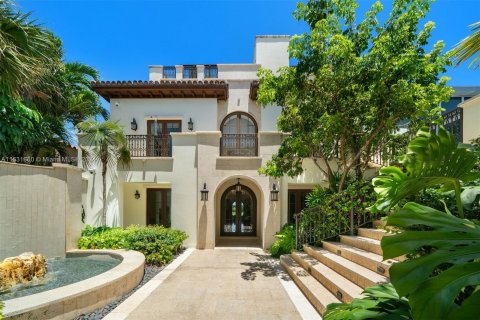 Villa ou maison à vendre à Miami Beach, Floride: 8 chambres, 600.24 m2 № 1293952 - photo 3