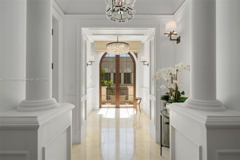 Villa ou maison à vendre à Miami Beach, Floride: 8 chambres, 600.24 m2 № 1293952 - photo 22