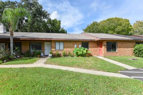 Townhouse in Daytona Beach, Florida 3 bedrooms, 100.43 sq.m. № 1389164 - photo 1