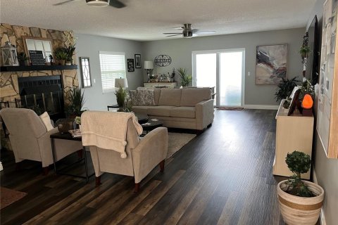 Copropriété à vendre à New Port Richey, Floride: 2 chambres, 166.85 m2 № 1322792 - photo 4