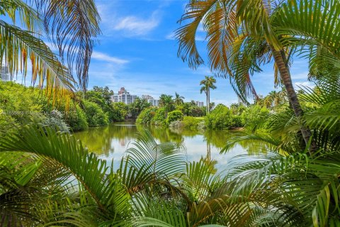 Villa ou maison à vendre à Aventura, Floride: 5 chambres, 333.98 m2 № 1354646 - photo 5