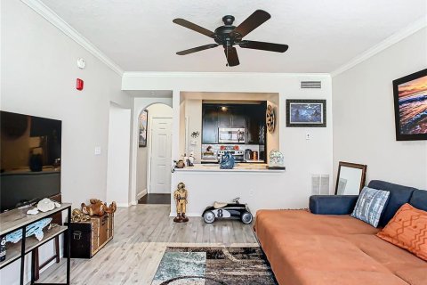 Condo in Orlando, Florida, 1 bedroom  № 1275062 - photo 16