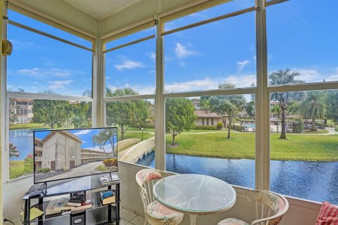 Condo in Lauderdale Lakes, Florida, 1 bedroom  № 1038293 - photo 30