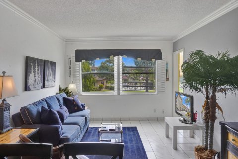 Condo in Lauderdale Lakes, Florida, 1 bedroom  № 1038293 - photo 17