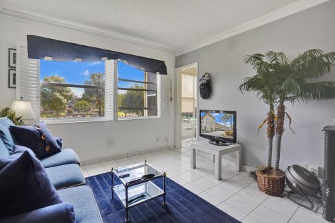 Condo in Lauderdale Lakes, Florida, 1 bedroom  № 1038293 - photo 16