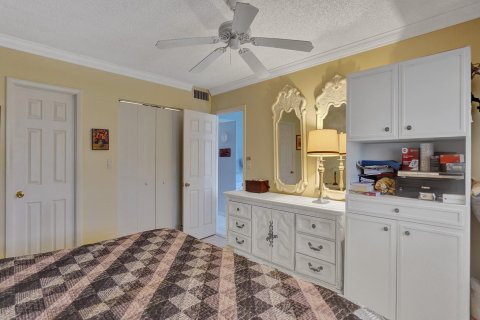 Condo in Lauderdale Lakes, Florida, 1 bedroom  № 1038293 - photo 23