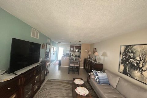 Copropriété à vendre à Boynton Beach, Floride: 2 chambres, 81.01 m2 № 1161633 - photo 12